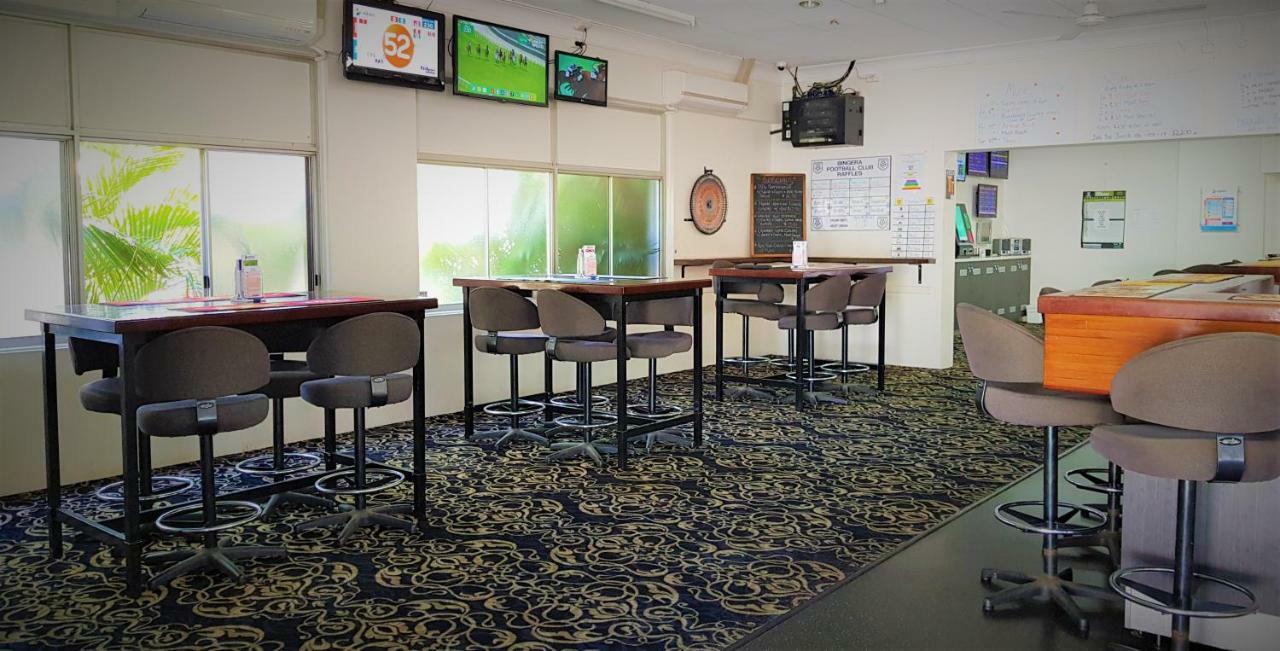 Railway Hotel Bundaberg Esterno foto